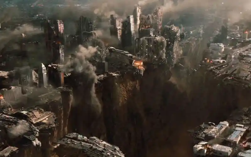 世界末日来临竟引发10级大地震整个城市瞬间消失