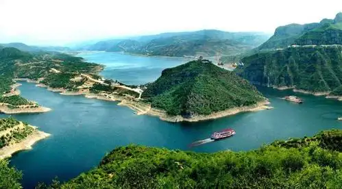 畅游黄河三峡(海陆空)