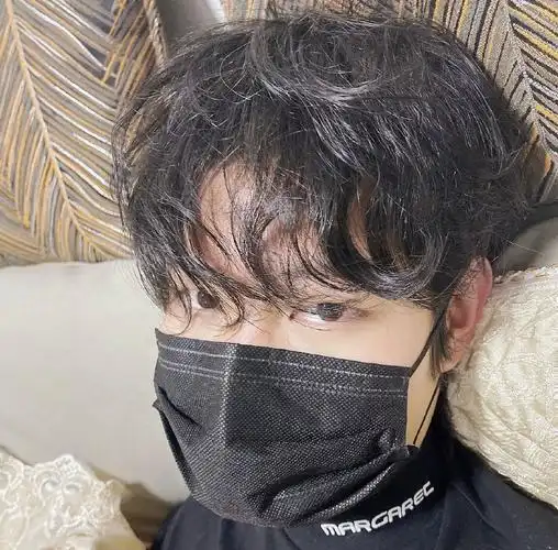 露娜 橘右京双国服,有着能够带领全场的操作,游戏玩家称他为"虎牙北慕