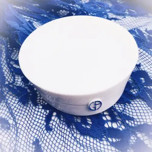 armaniluminescence曜白亮采粉饼