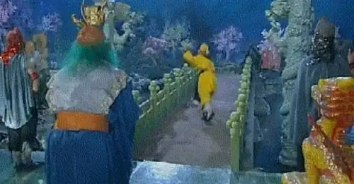 龙宫镜头用鱼缸拍,《西游记》神操作,你看出来了吗?