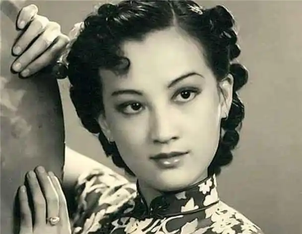 蒋梅英:一代绝色美人,62岁被26岁男子看上,71岁被杀身亡__财经头条