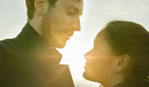 你的男神女神结婚了你有什么感受与其暗自神伤不如挥手祝愿