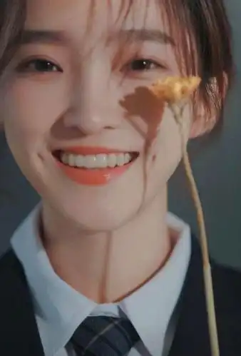 心动的信号"梨涡文艺女"节目中谎报职业?