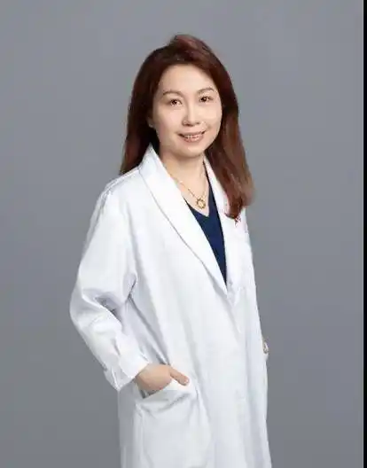 宋艳华,副主任医师,现任上海市中医药学会妇科分会委员,上海市中西医