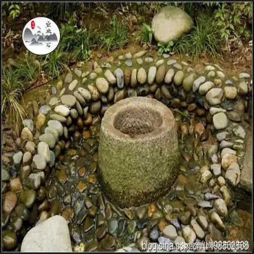 鹅卵石艺术制作花园中的"花坛"案例