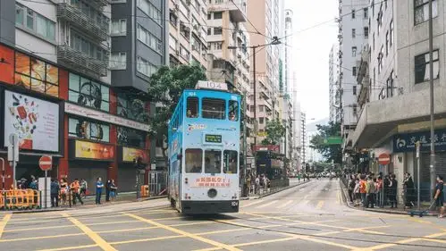 一条香港著名的怀旧老街,这一条街,很短.从兰桂坊走过来也就10分钟.