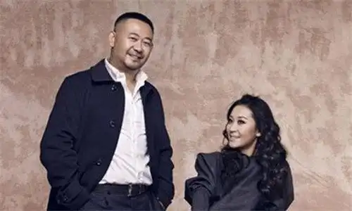 【图】姜武老婆照片性感美艳 两人的婚姻恋爱史大起底