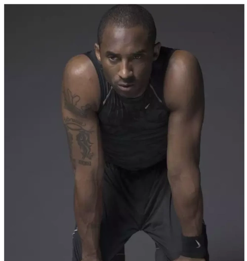 "明早我会照常训练",科比20年生涯身材进化史