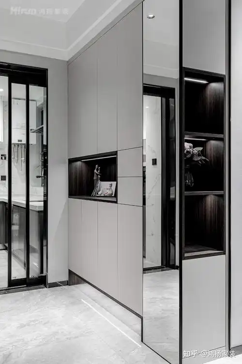 vestibule入户门厅5:缩小次卫面积以此扩大次卧,扩大放床的空间.