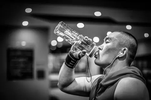 健身房挥洒过的那些汗水