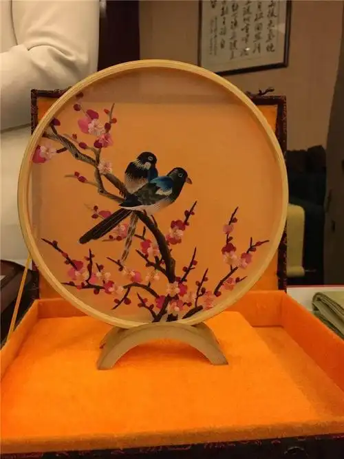 开封市举行第三届开封礼物评审认证会