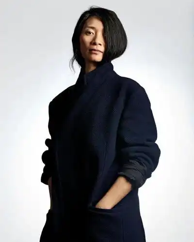 赵婷成为中国首位金球奖最佳女导演 宋丹丹发文祝贺