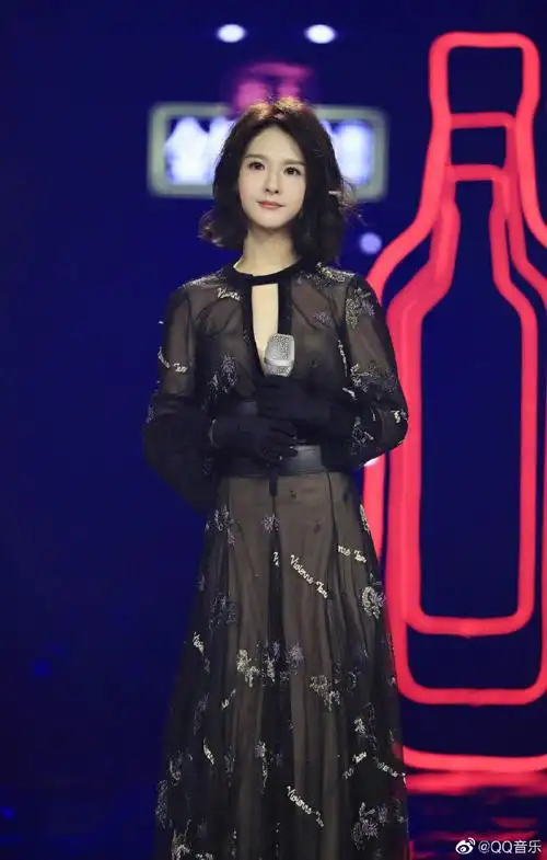 蒙面唱将猜猜猜#第四季完美收官从是否爱过我到引路的风筝,@张韶涵