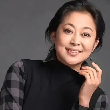 近日,著名女演员倪萍在采访中透露自己的鼻孔外翻相貌改变了.