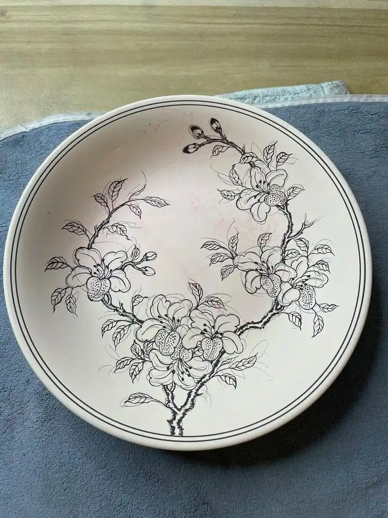 友友们我们家只做纯手工手绘哦这个画的是杜鹃花我们明年见咯