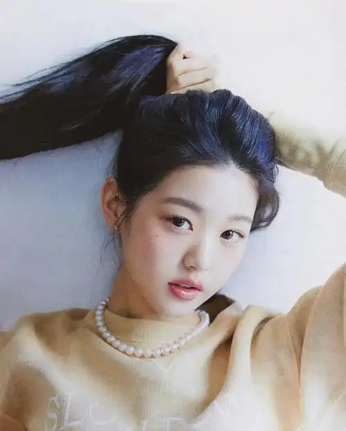 16岁身高171cm腿长直逼190李光洙这位中韩混血拍照都要p短腿