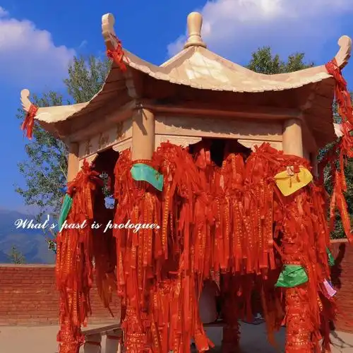 都说五台山"去孽缘 扶正缘"世间唯有情路最难走