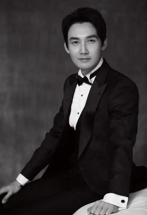 张铎2020国剧盛典帅气图片写真