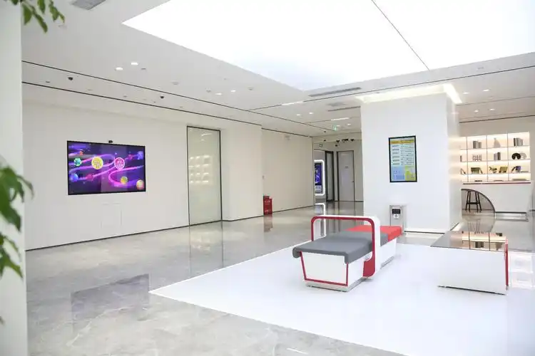 科技范儿十足工商银行河南首家5g网点亮相