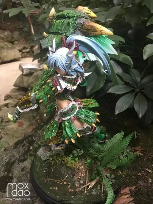 同样的硬妹子,不同的味道,怪物猎人中的雷狼龙装