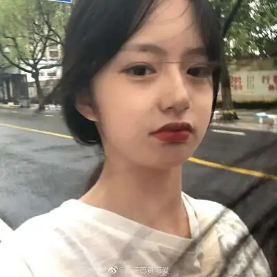 真实女头生活照头像高清好看的现实小姐姐16岁照片头像