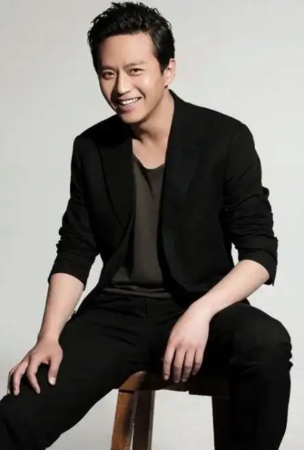 邓超帅爆 酷比kobee手机代言海报新鲜出炉