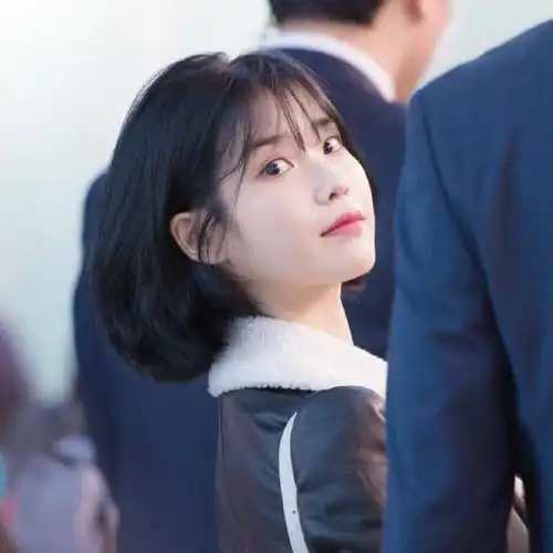 可爱韩系iu女生头像李知恩赞评论更多