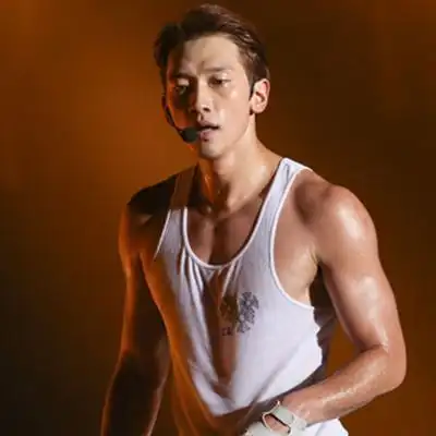 图rain最帅肌肉照不吝啬身材大方秀