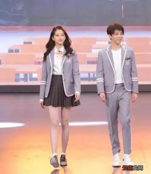 关晓彤华晨宇亲密,关晓彤华晨宇亲密互动