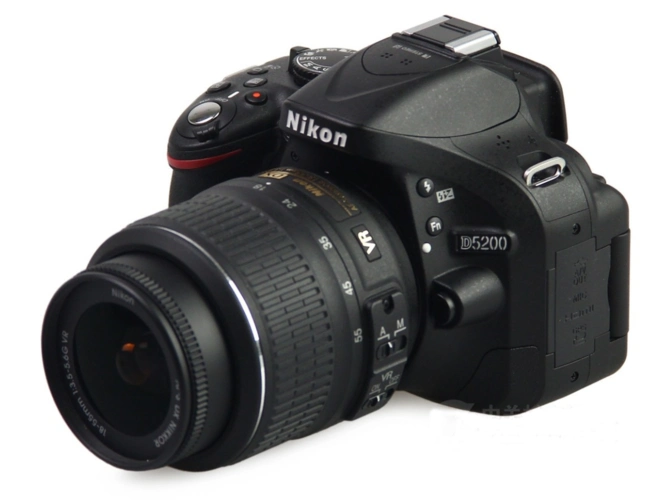 尼康d5200和尼康d5300有什么区别尼康d5200与和尼康d5300参数比较如下