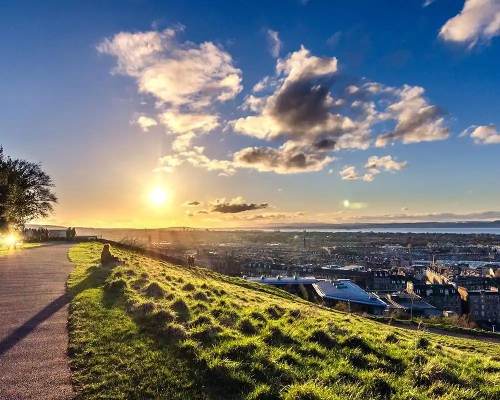 不抱怨是个好习惯 不抱怨是个好习惯 它可以净化自