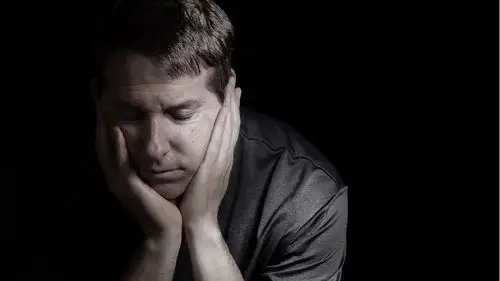 抑郁症患者自述:患上这种疾病的我,越是挣扎越是痛苦