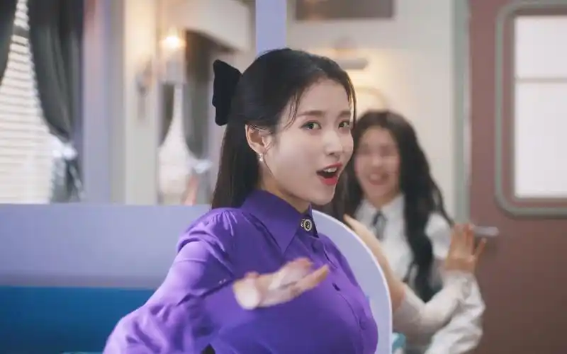 【4k_mv分享】iu - lilac_哔哩哔哩_bilibili