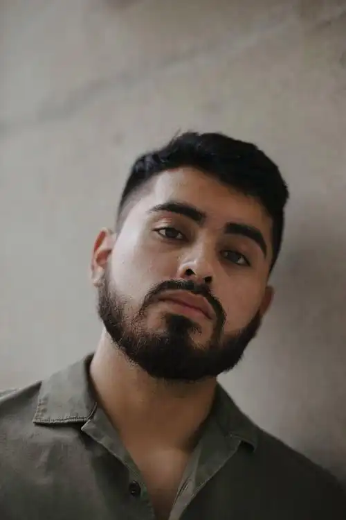 图库素材 - 艺术摄影 - 男人 图片信息简介:阿拉伯满脸胡子的大胜