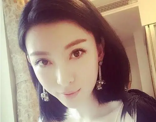 薛之谦老婆高磊鑫出轨是真的吗?高磊鑫个人资料照片遭扒