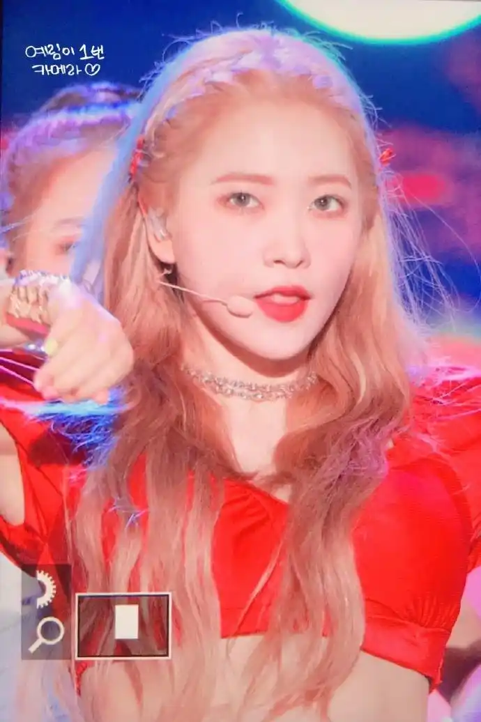 adorablecandy81金艺琳个人ins:【@yerimiese】日常