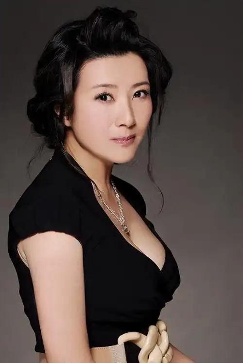 "国家一级演员"长得漂亮戏也好,为人低调不张扬,60岁婚姻成迷