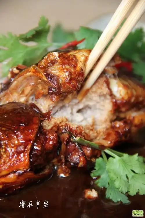 【食客日记】爱恨交织~荷包鲫鱼!