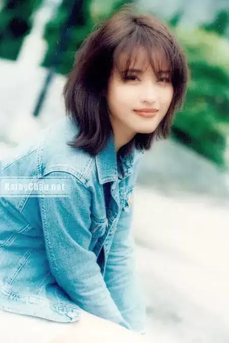 周海媚年轻时真漂亮