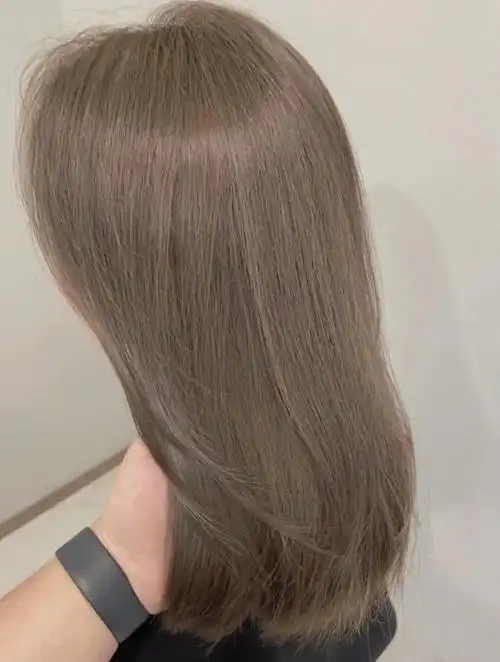 今日作品#亚麻灰棕#里湖染发 #生活微潮色 #同城美发店推荐 - 抖音