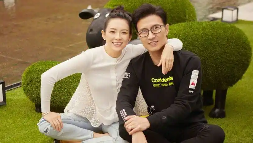 章子怡58岁富豪前男友近照像老头,憔悴沧桑,外媒曝其患艾滋病_vivi