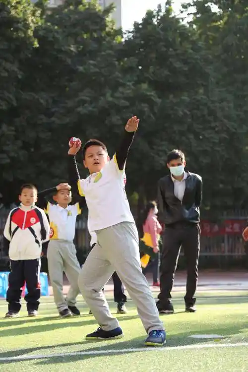 展运动风采,育健康少年——二(6)班运动会记录 - 美篇