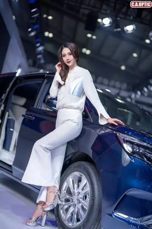 超燃长沙国际车展第二日热度持续飙升