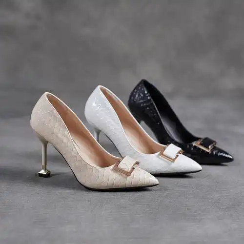 胖脚高跟鞋细跟时尚大码单鞋41一43胖mm加肥亮皮胖脚宽脚女鞋春款