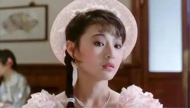 李赛凤为什么没有生育 霸王花李赛凤因戏被烧伤照片曝光-爱妻自媒体