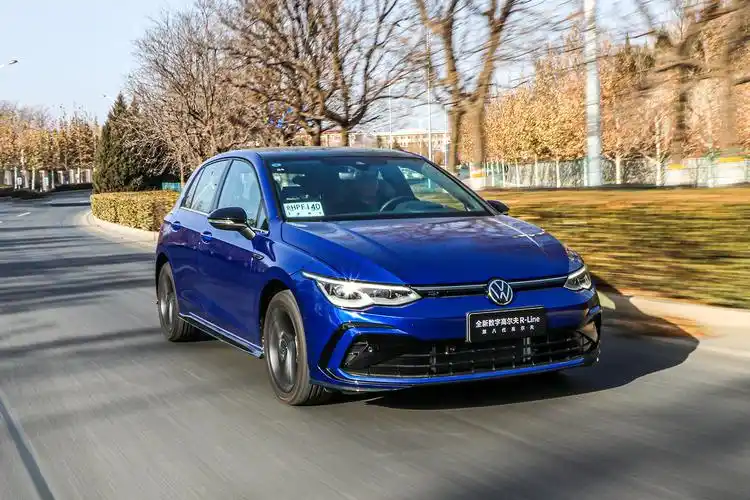 变与不变不看表面 测试一汽-大众全新数字高尔夫