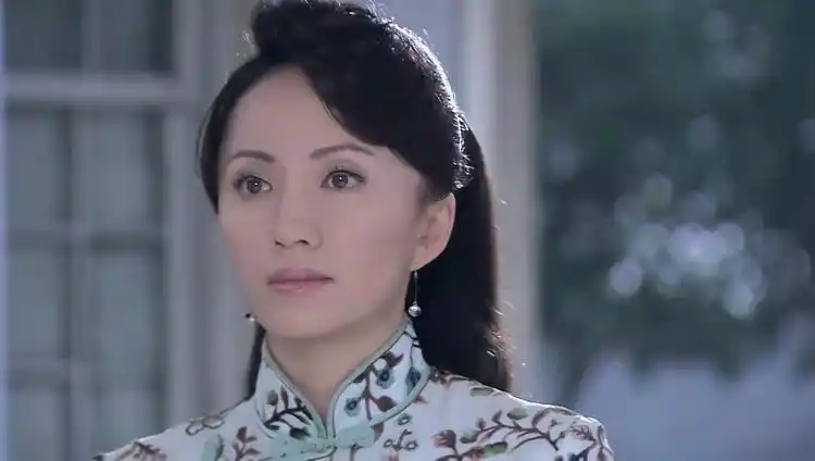 绞杀1943:汉奸不想当官,谁料大佐稍微加料,汉奸立马上钩了