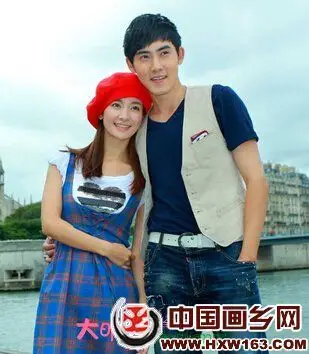 而且李晟已经和李佳航在一起了张睿真正的女朋友答:李若嘉张睿的真正