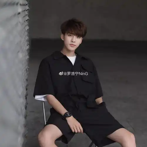 压帽杀镜中人百万wink抖音帅哥的打开方式有点多